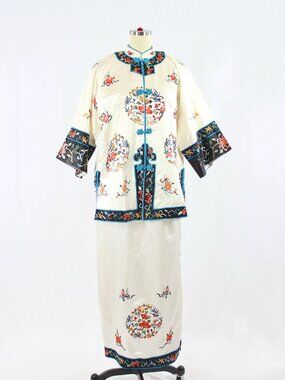 Vintage 60's ESME White Embroidered Oriental 100% Silk Blouse Skirt Set, Size XL